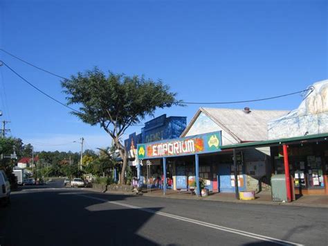 bom nimbin  Nimbin, tucked away in the hills , was once a sleepy little dairying village in a lush setting of farmland and forest